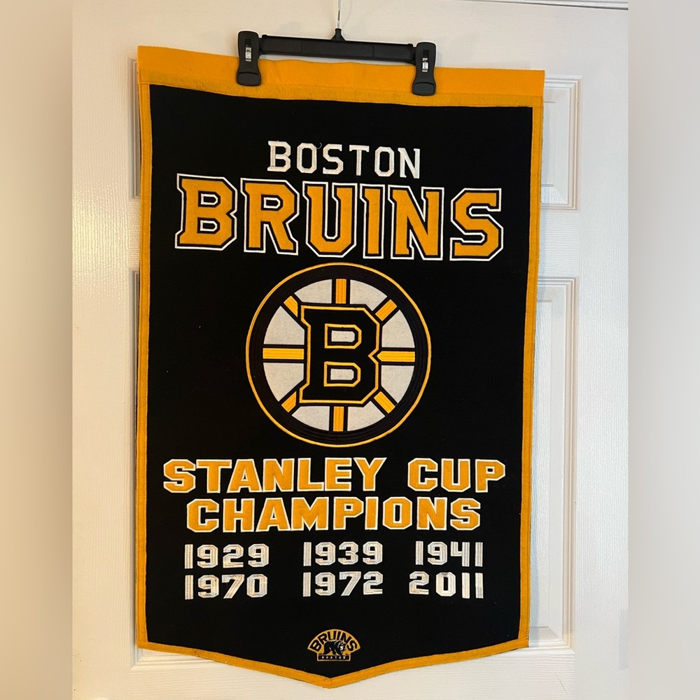 Boston Bruins Dynasty Banner.